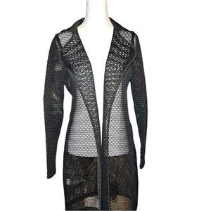 Insight brand black mesh coverlet. New